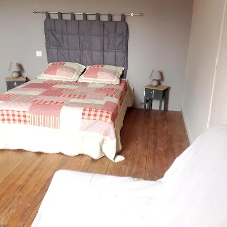 Maison De 5 Chambres Avec Piscine Privee Jardin Clos Et Wifi A Semesterbostad *