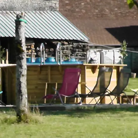 Maison De 5 Chambres Avec Piscine Privee Jardin Clos Et Wifi A Semesterbostad